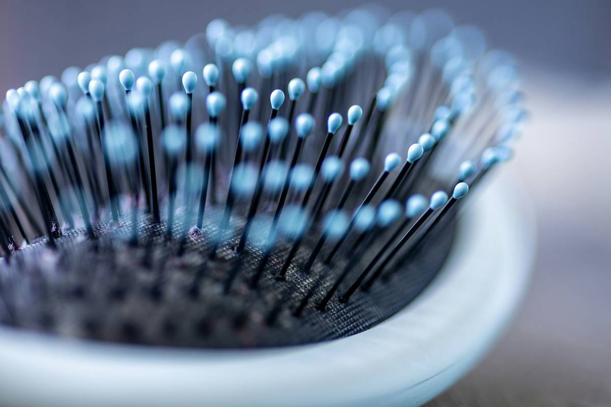 Rubber Brushes for Sensitive Skin: 7 Proven Tips to Avoid Painful Grooming Mistakes